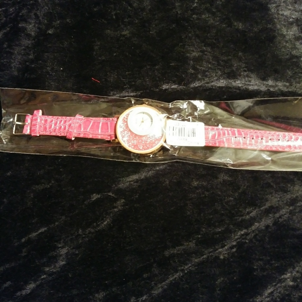 Watch - Picture 3 of 3